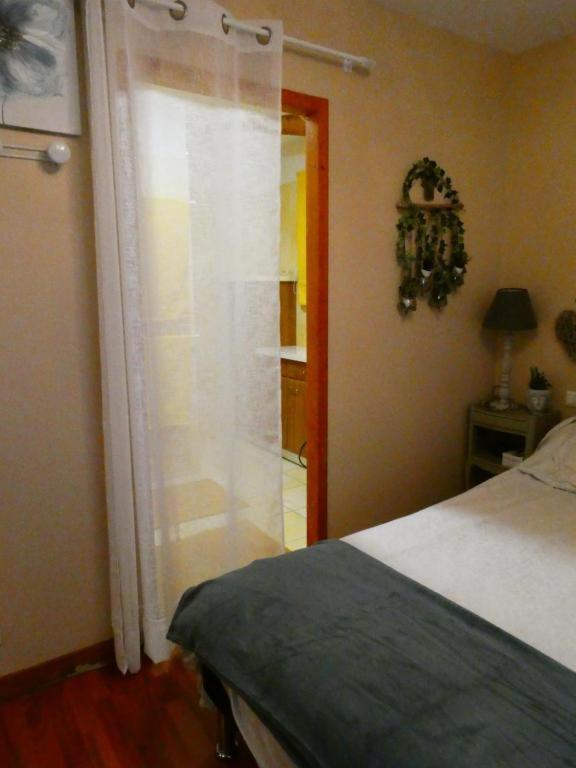 Chambre Le Mas D'Adelice Taulignan Экстерьер фото
